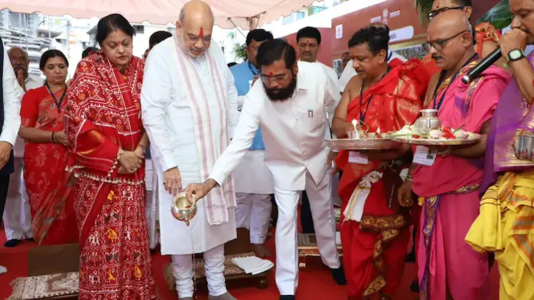 Amit Shah’s Big Statement: ‘अब सिर्फ एक शिवसेना है’, कोल्हापुर से उद्धव ठाकरे पर अमित शाह का तीखा हमला, शिंदे गुट को लेकर दिया बड़ा संकेत