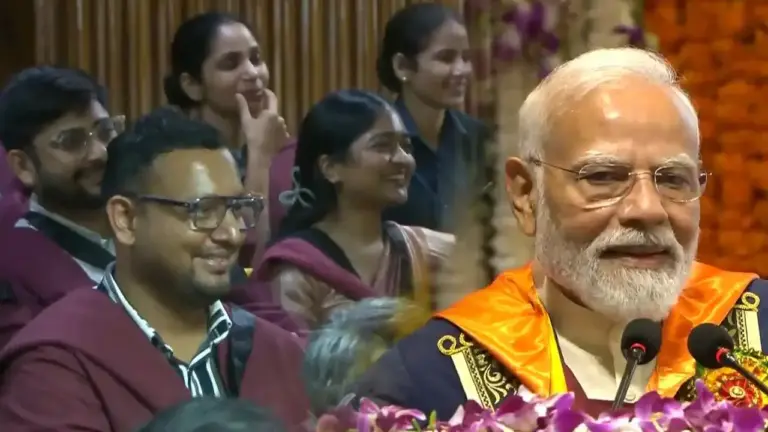 IIT Delhi में PM मोदी का मजेदार अंदाज, बोले- ‘मैं बाबा बागेश्वर तो नहीं हूं, लेकिन…’, छात्रों की हंसी छूट गई