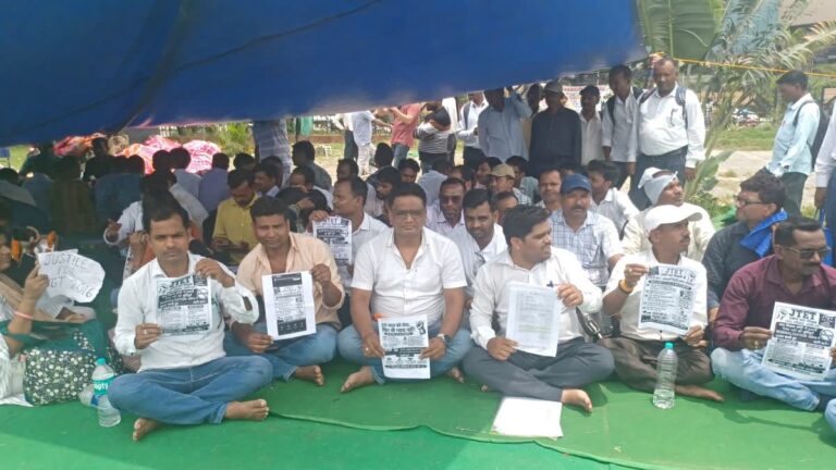 JPSC-JSSC आंदोलन में दिखी दरार? रांची में दो टेंट, दो रणनीतियां; CBI जांच की मांग बरकरार, लेकिन एकजुटता पर उठे सवाल